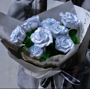 Bó hoa len xanh dương dành tặng người thương