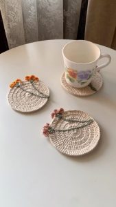 Lót ly bằng len tinh tế